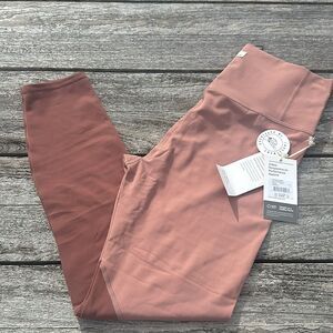 VUORI Colorblock Studio Legging Large NWT‎  Women's  Leggings